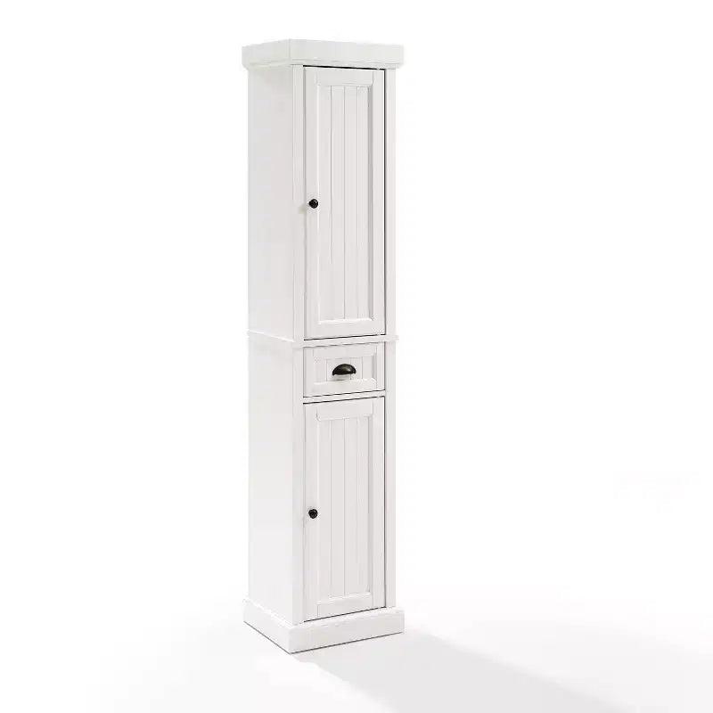 Colonne de salle de bain blanche en lin -: Rangement autoportant en MDF, 2 portes, 1 tiroir, 6 étagères, style côtier
