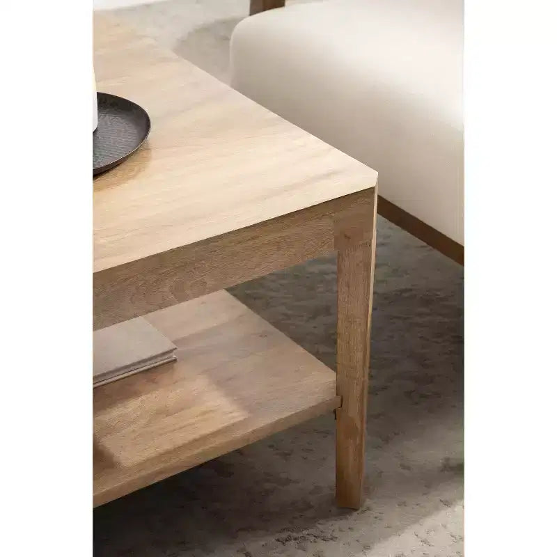 Table basse carrée